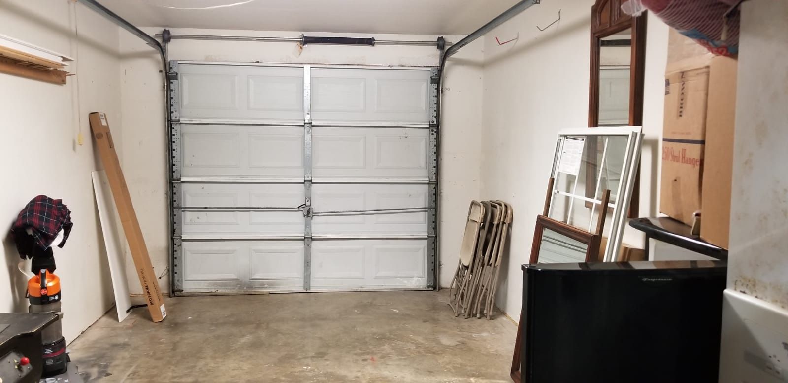 Garage door 8x7 200 or obo