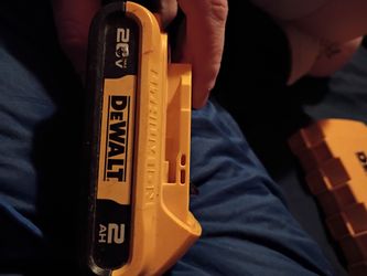 DeWalt 20V Max 2Ah Lithium Battery