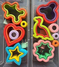 Uncrustable cutters