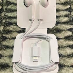 Apple Corded Headphones 