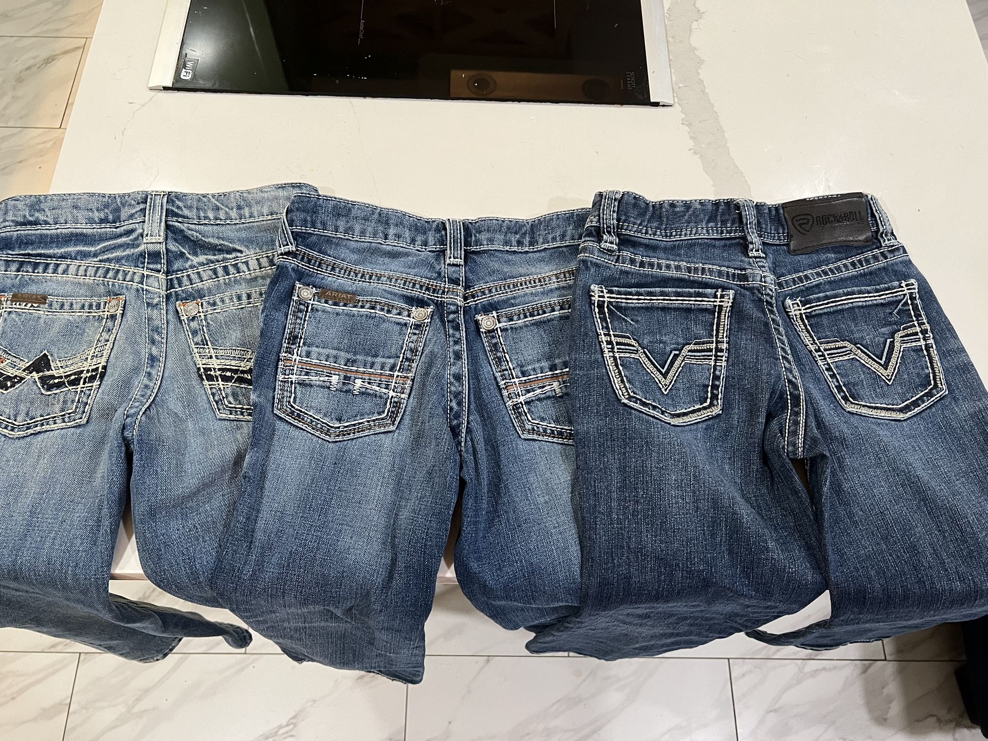 3 Ariat Jeans From Buckle Size 8 And 1 Salvage 10 From Buckle 