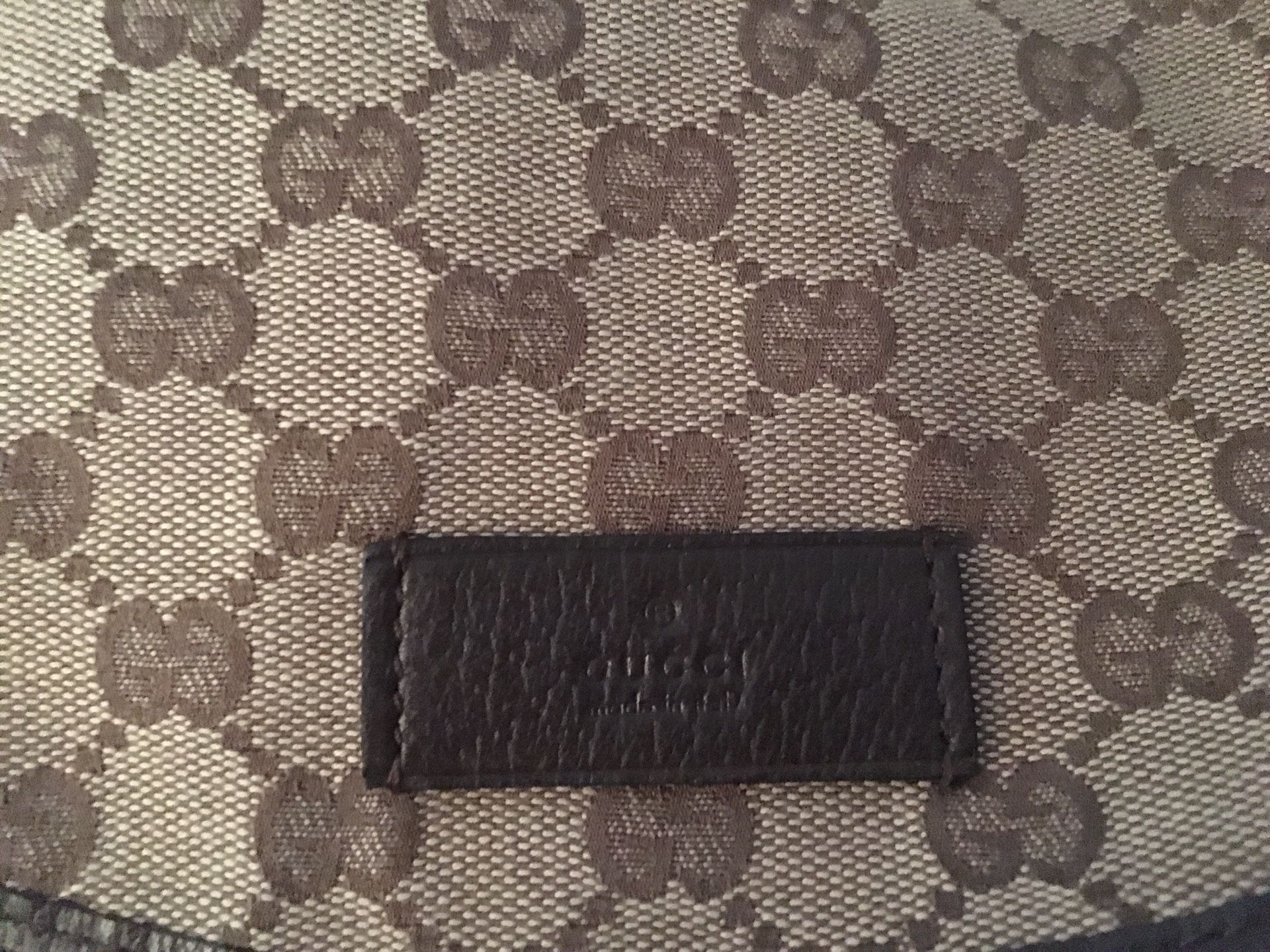 Gucci shoulder bag