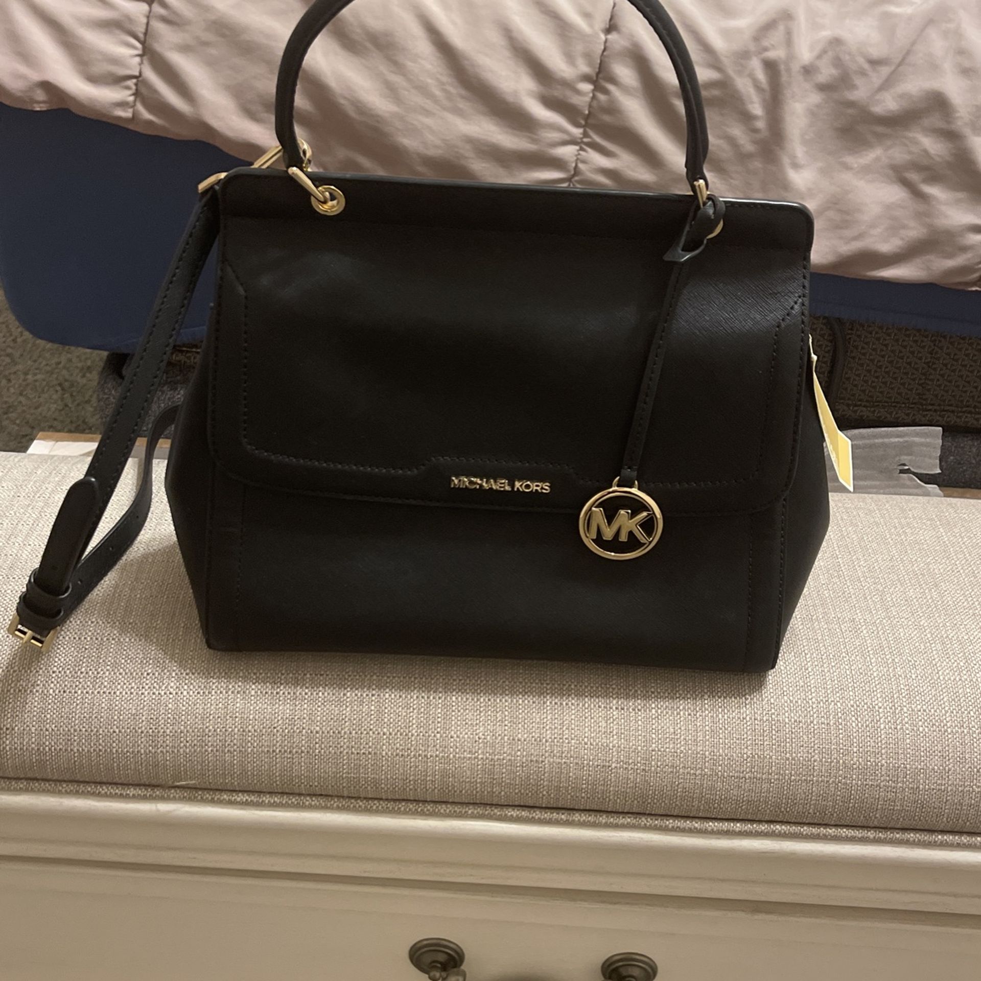 New Michael Kors Purse 