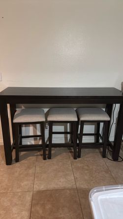 Bar Table Set