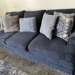Sofa & Loveseat 
