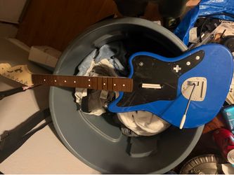 PS4 rock band guitar fender blue.