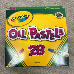 Crayola Oil Pastels Full case Of 24 Units X 28 Count for Sale in