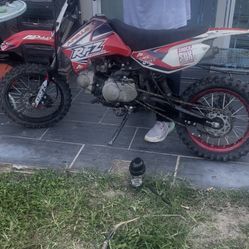 Apollo Dirt Bike