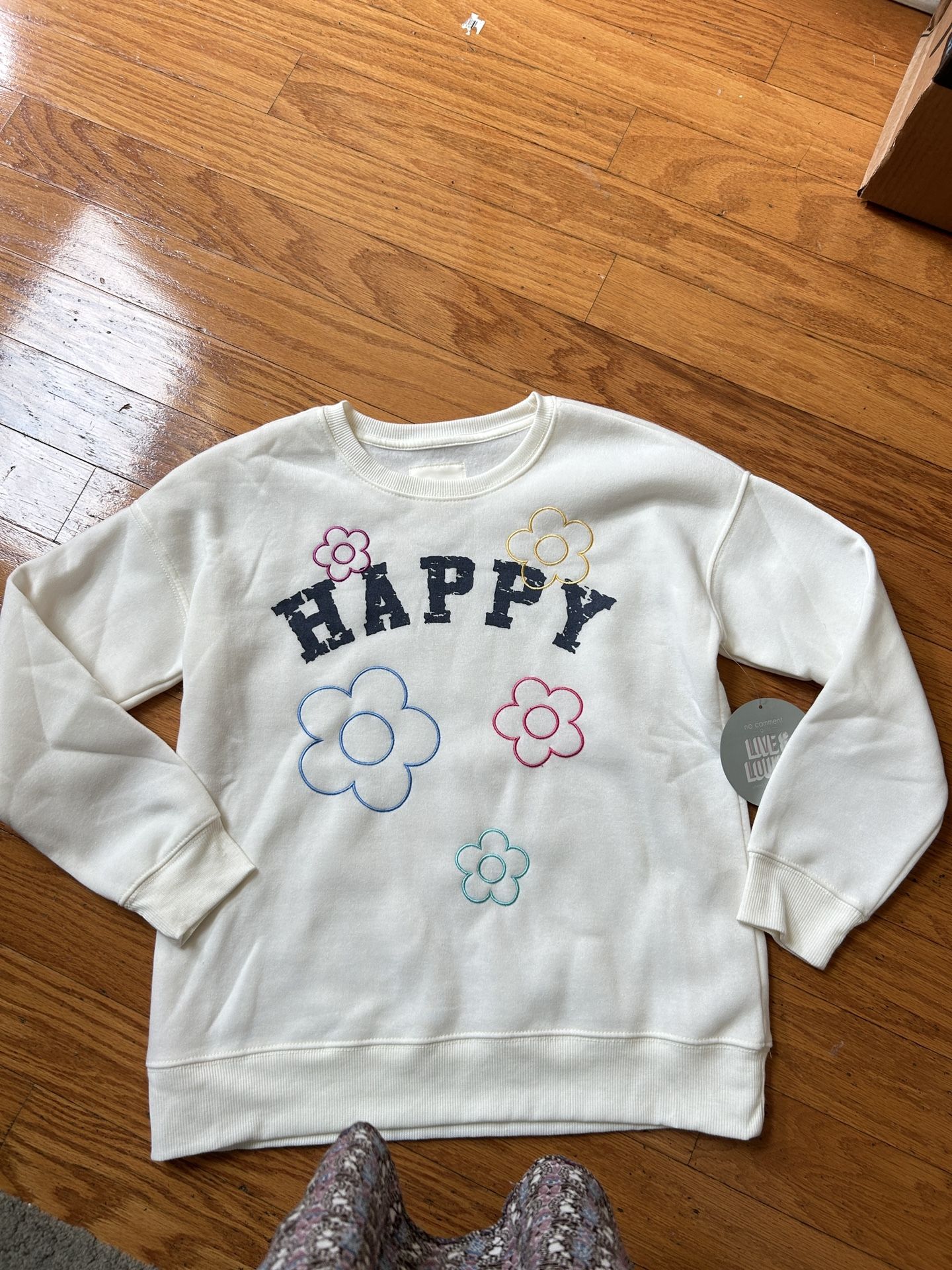 NWT girls fleece Cream Happy Sweatshirt size S 7/8