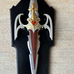 Franklin Mint Legend of Vampire's Curse by Brom Dagger  