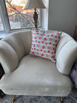 Anthropologie Furniture white chair (2)