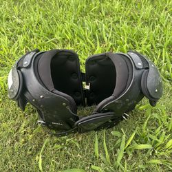 Xenith XFlexion Flyte Youth Football Shoulder Pads - Size Small (Black)