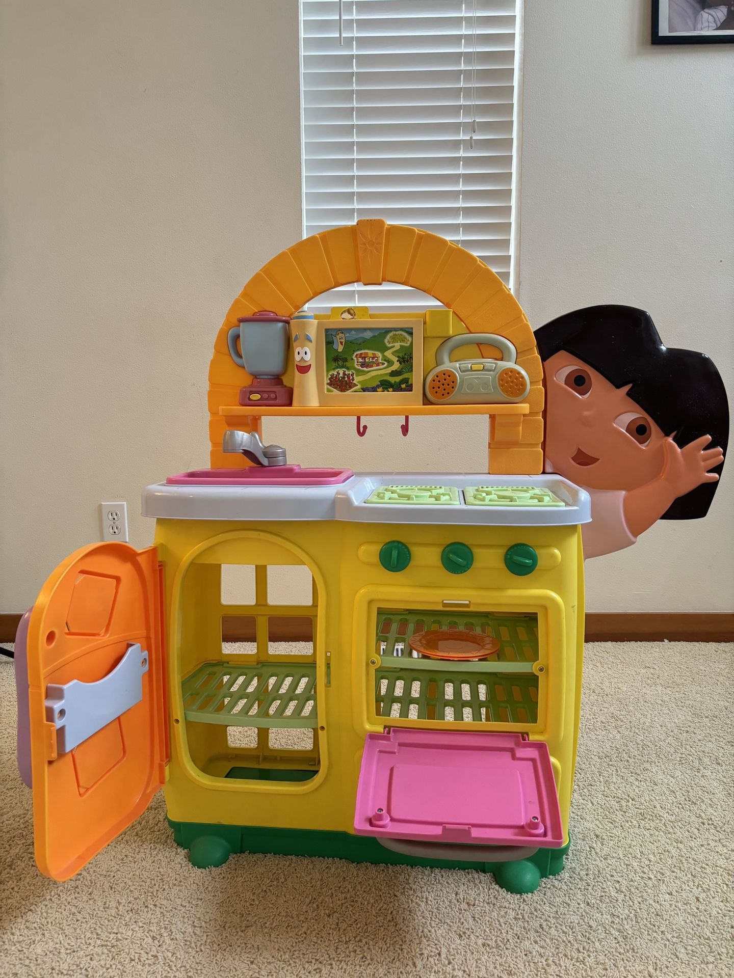 Rare Find Dora Kitchen , Vintage, Interactive Electronic Life Size Toy