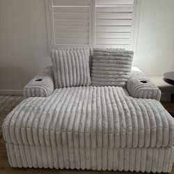 Lounge Chair / Sofa