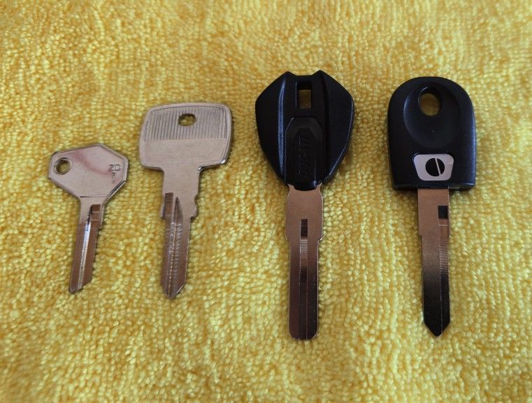 Kawasaki Honda Ducati KTM Suzuki Triumph Yamaha Vespa Aprilia MV Agusta Bimota Key