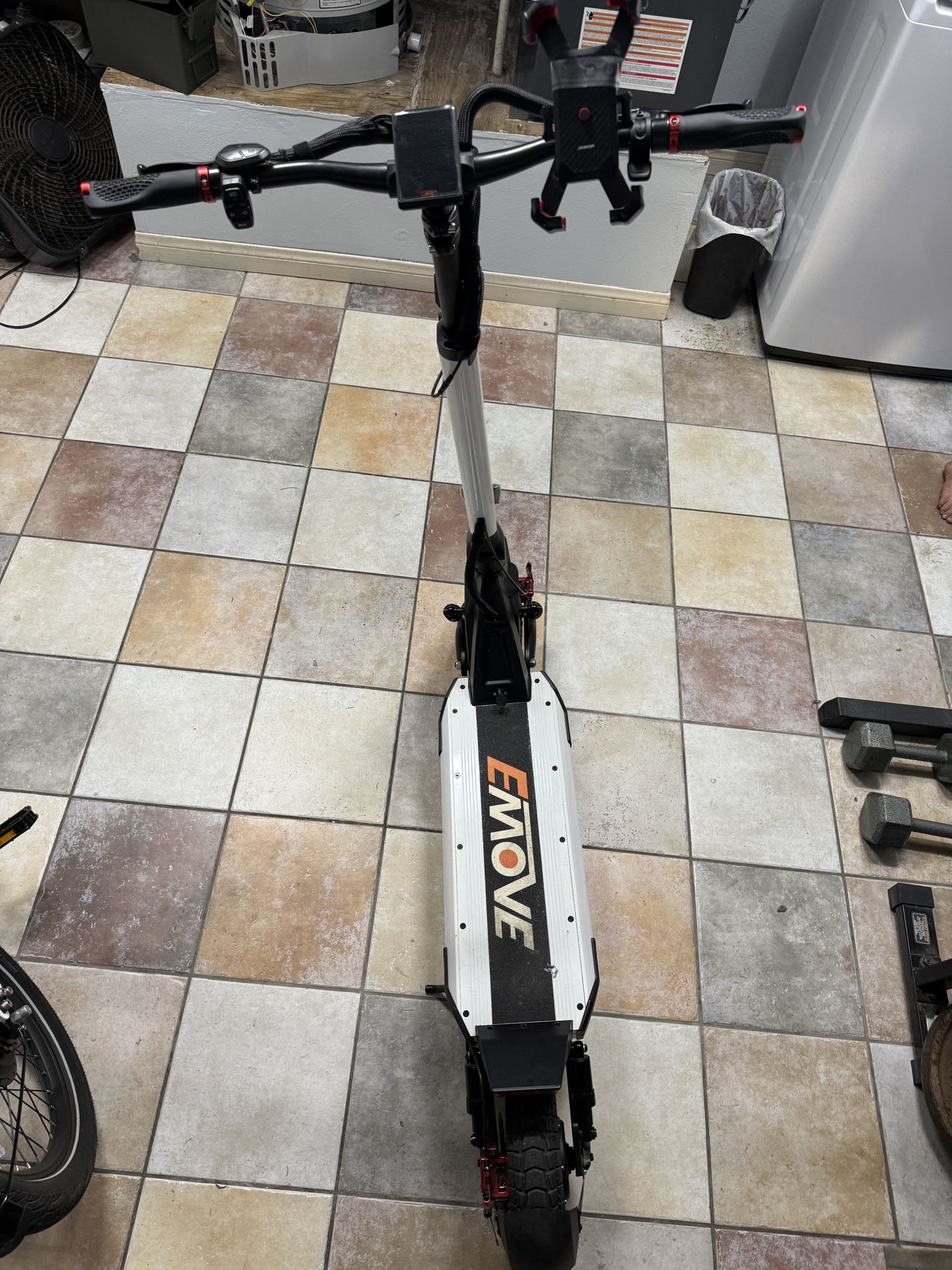 EMOVE Cruiser V2 – 52V Quad Suspension 62-Mile Long-Range Scooter