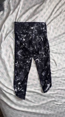Lululemon Caprisize 6