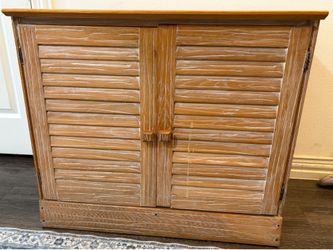 Wood caninet