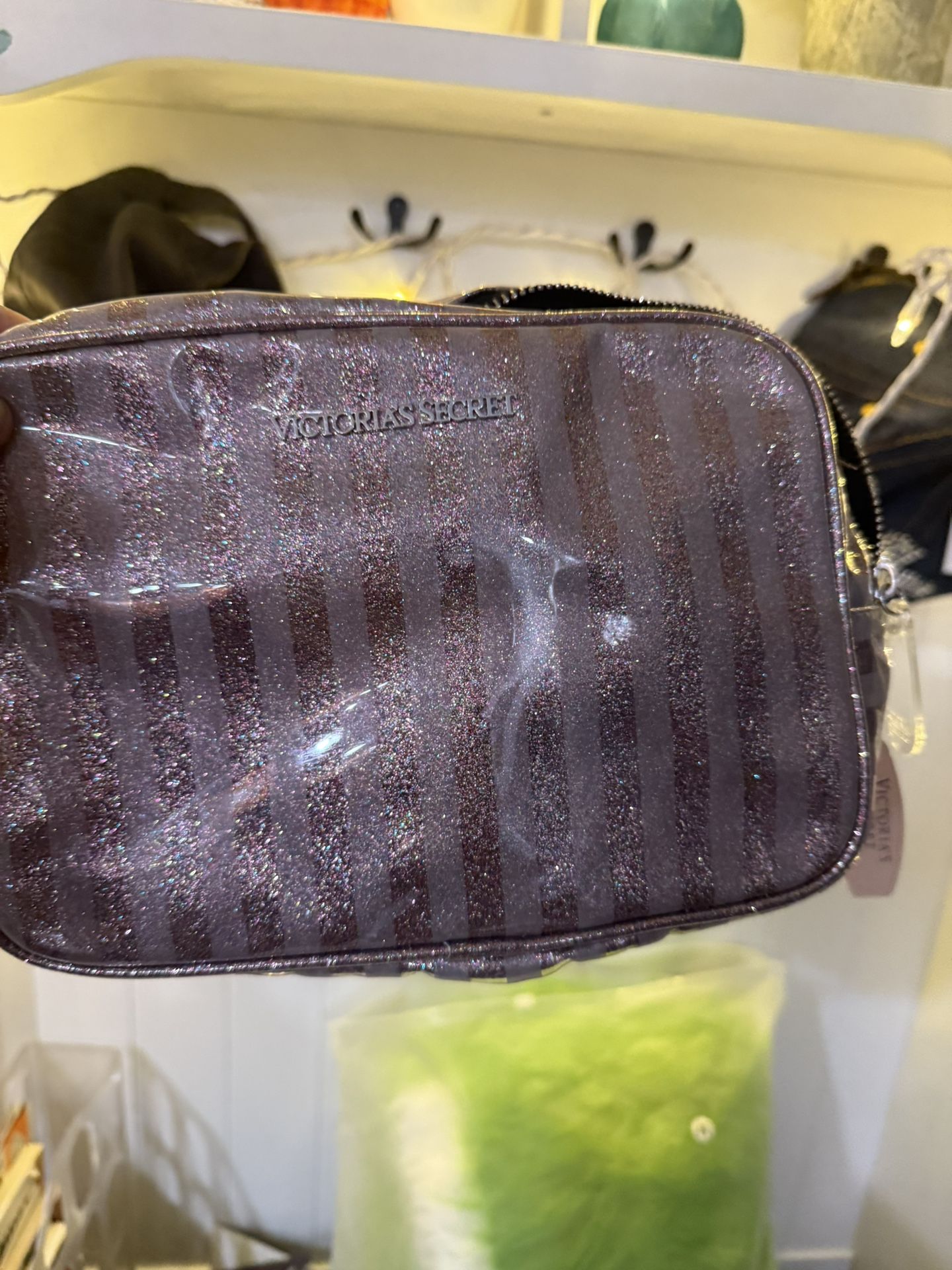 Victoria’s Secret bag make up bag very beautiful sparkles bling blink