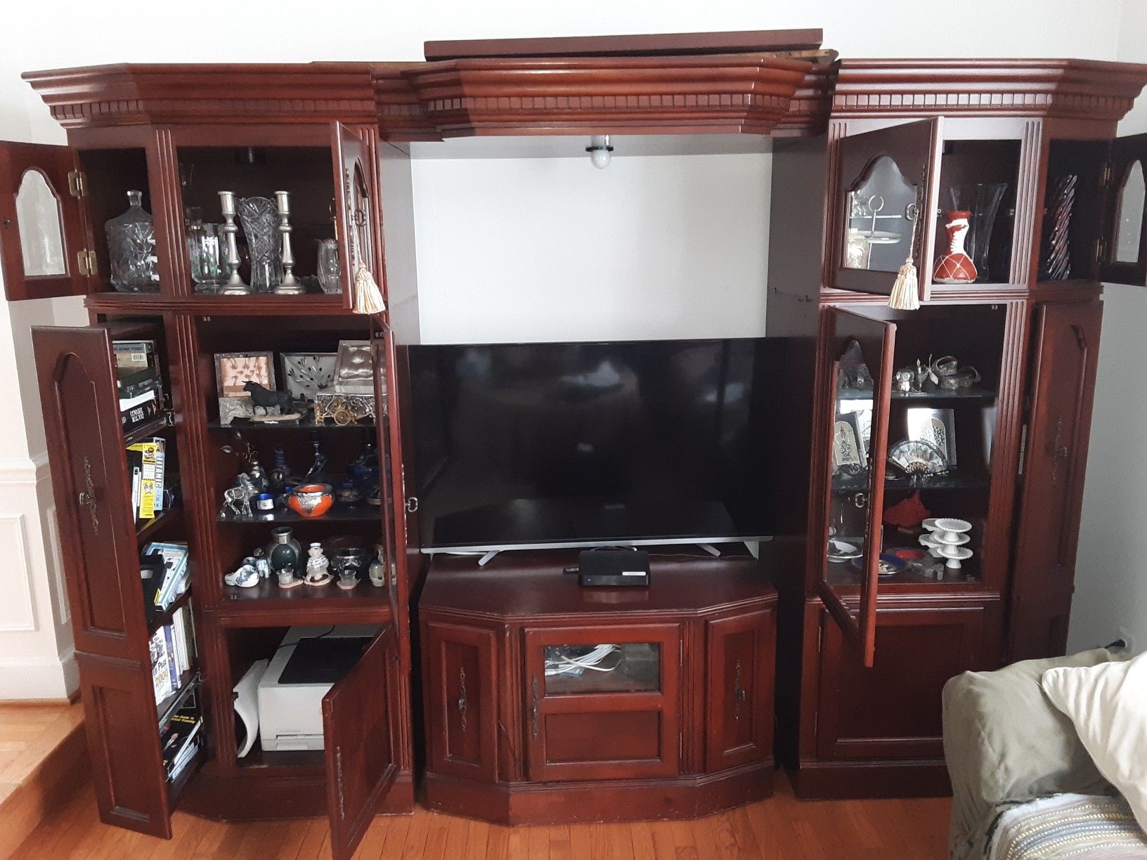 TV cabinet for furnishing living room