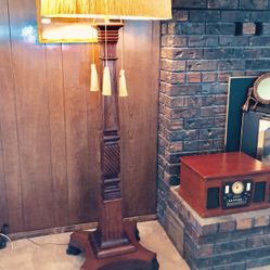 6’2” Tall Antique Mahogany Floor Lamp W Gold Shade