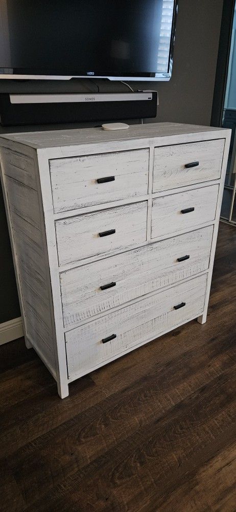 6 Drawer Wood Dresser