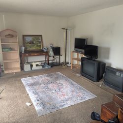 MISC APARTMENT FURNITURE