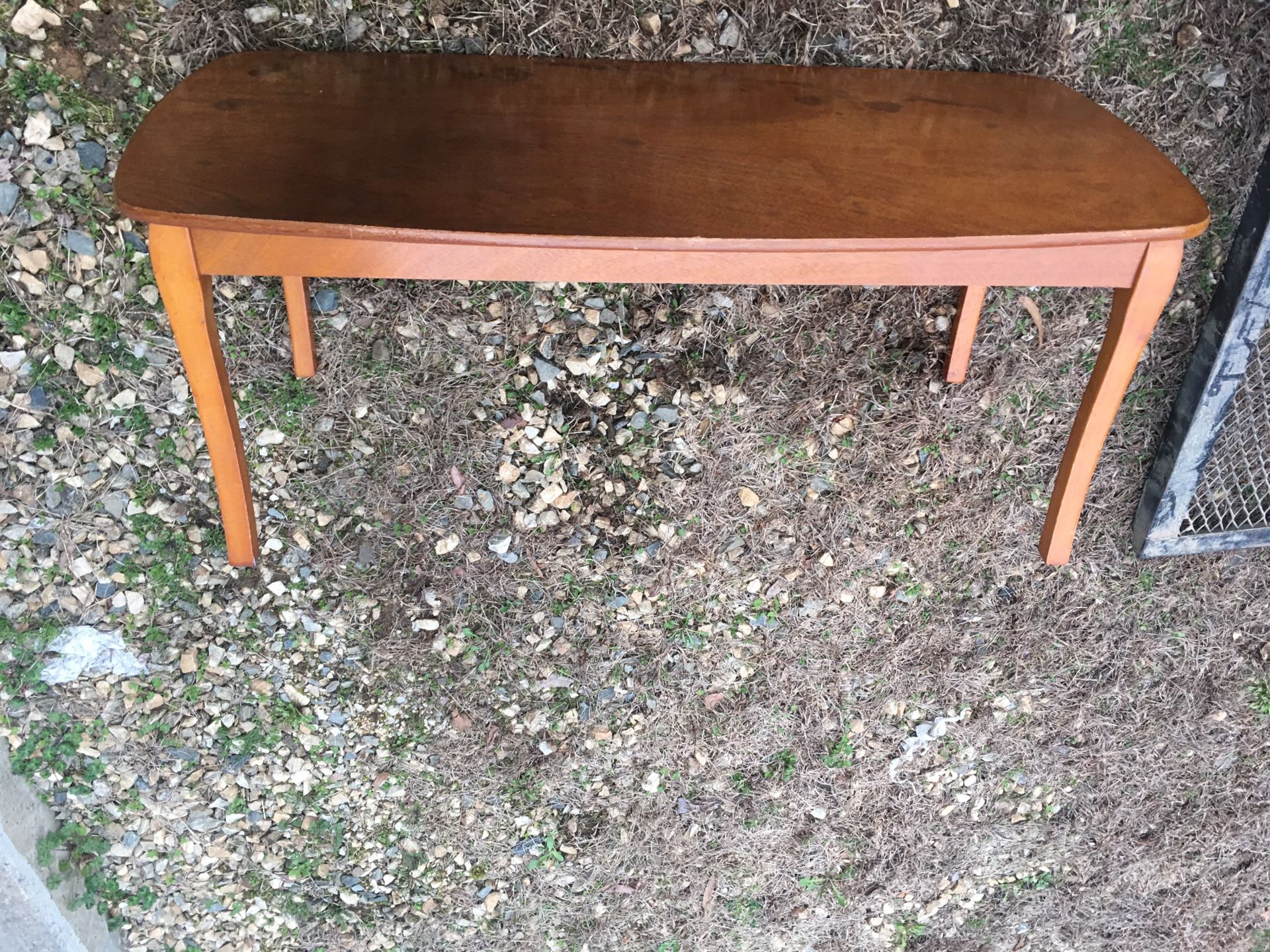COFFEE TABLE ( Caramel Color)