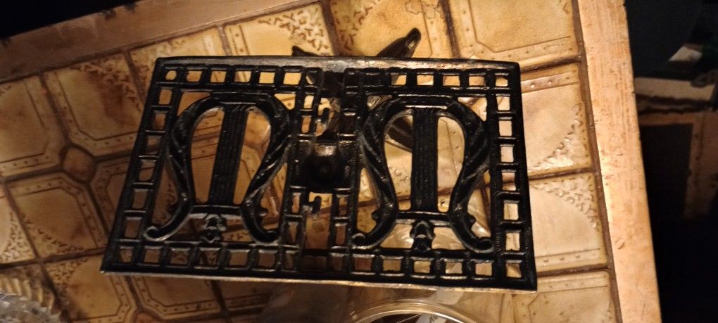 Vintage Miniature Claw Foot Music Stand Harp Good Condition