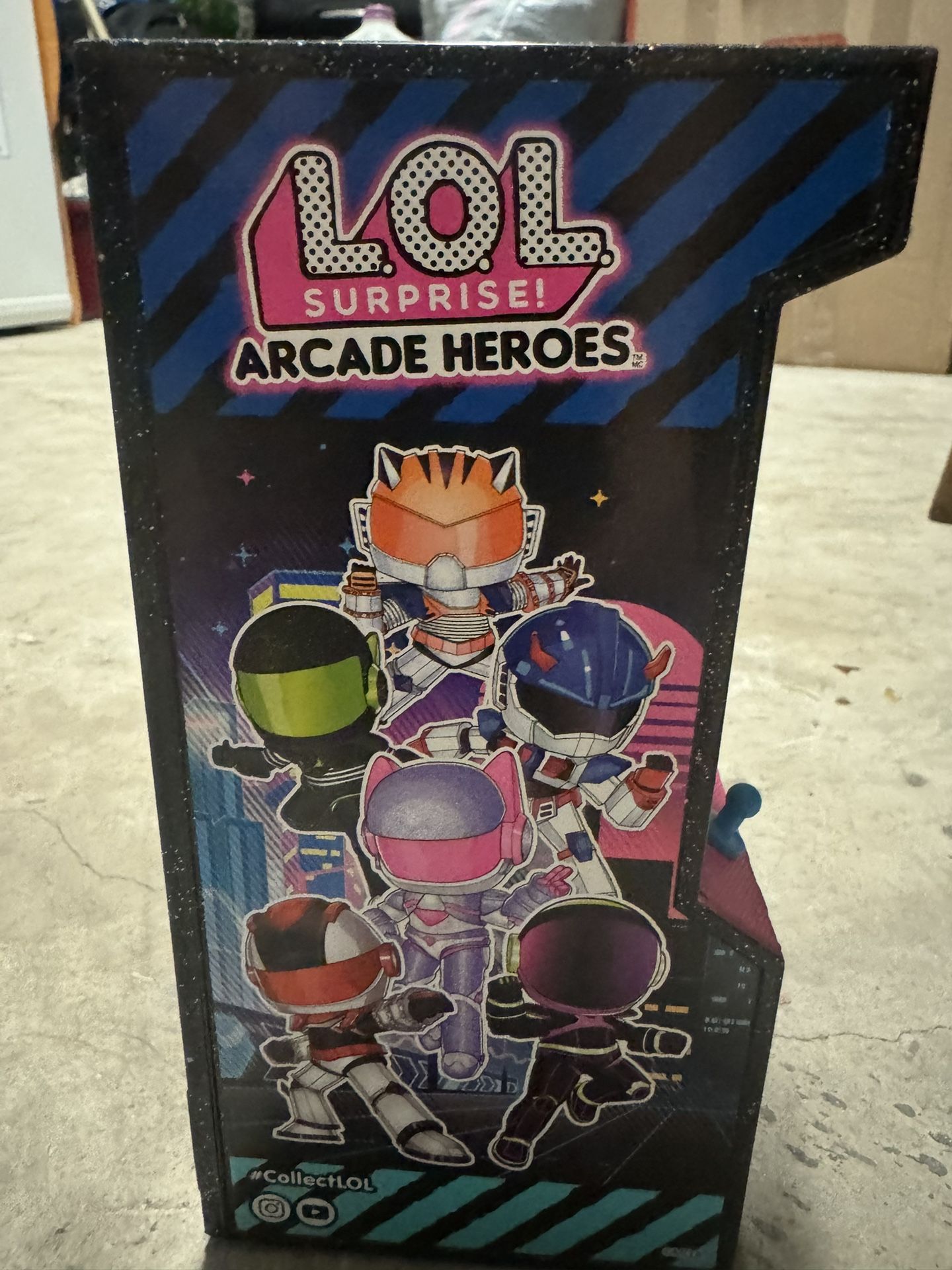 LOL Surprise Dolls Arcade Heroes Cool Cat