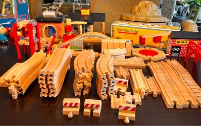 Thomas the Tank Engine set, 17 Engines 50+ track & accessories