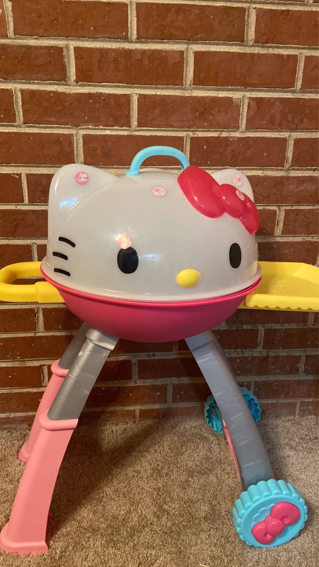 Hello kitty grill