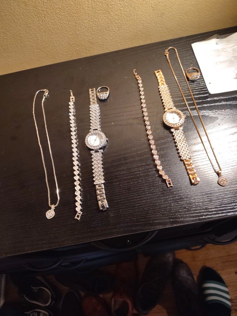Women's Watch & Jewelry Set 5pcs