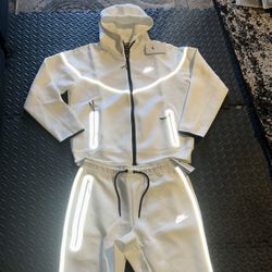 Nike Tech Set 