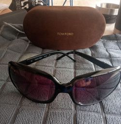 Authentic Calvin Klein ladies sunglasses with Tom Ford velvet case