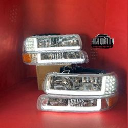 Chevy Silverado 1999. 2002 Headlights.