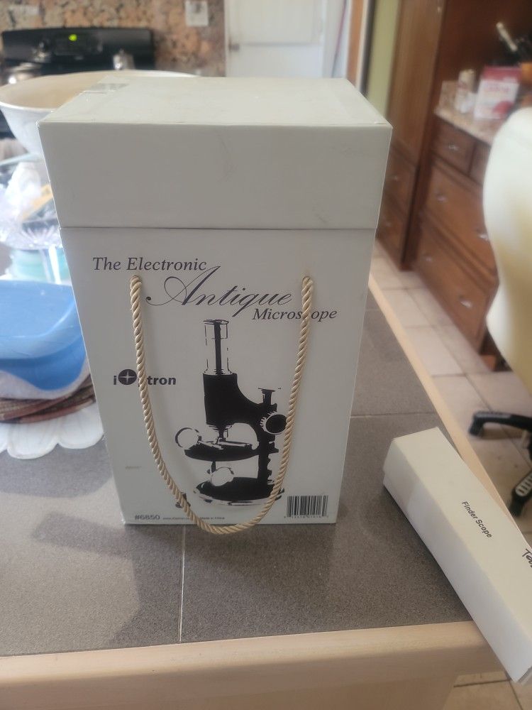 Ioptron Electronic Antique Microscope
