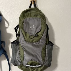 WATERFLY Hiking Camping Day Backpack