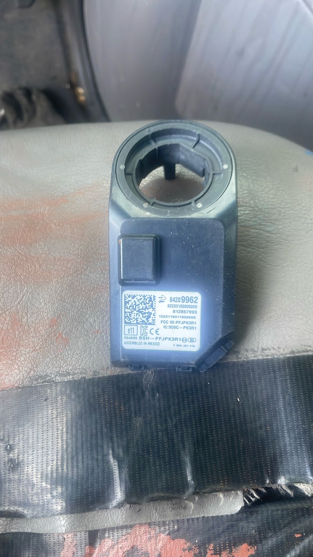 2007-2014 GM Escalade Silverado Tahoe Suburban Sierra Yukon anti theft module