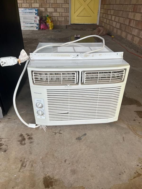 NEW ELECTRIC OPEN CANS PERFECT CONDITION ABRELATAS ELÉCTRICO for Sale in  Phoenix, AZ - OfferUp