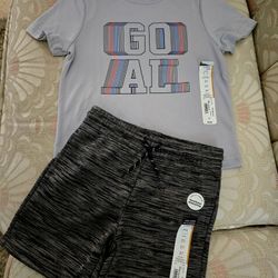 Boy's Short And Tee Set Size 3T 