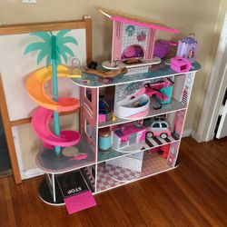 LOL Doll House