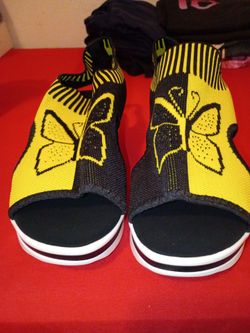 Women's sandals