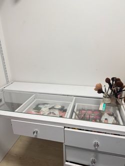 Make up drawer