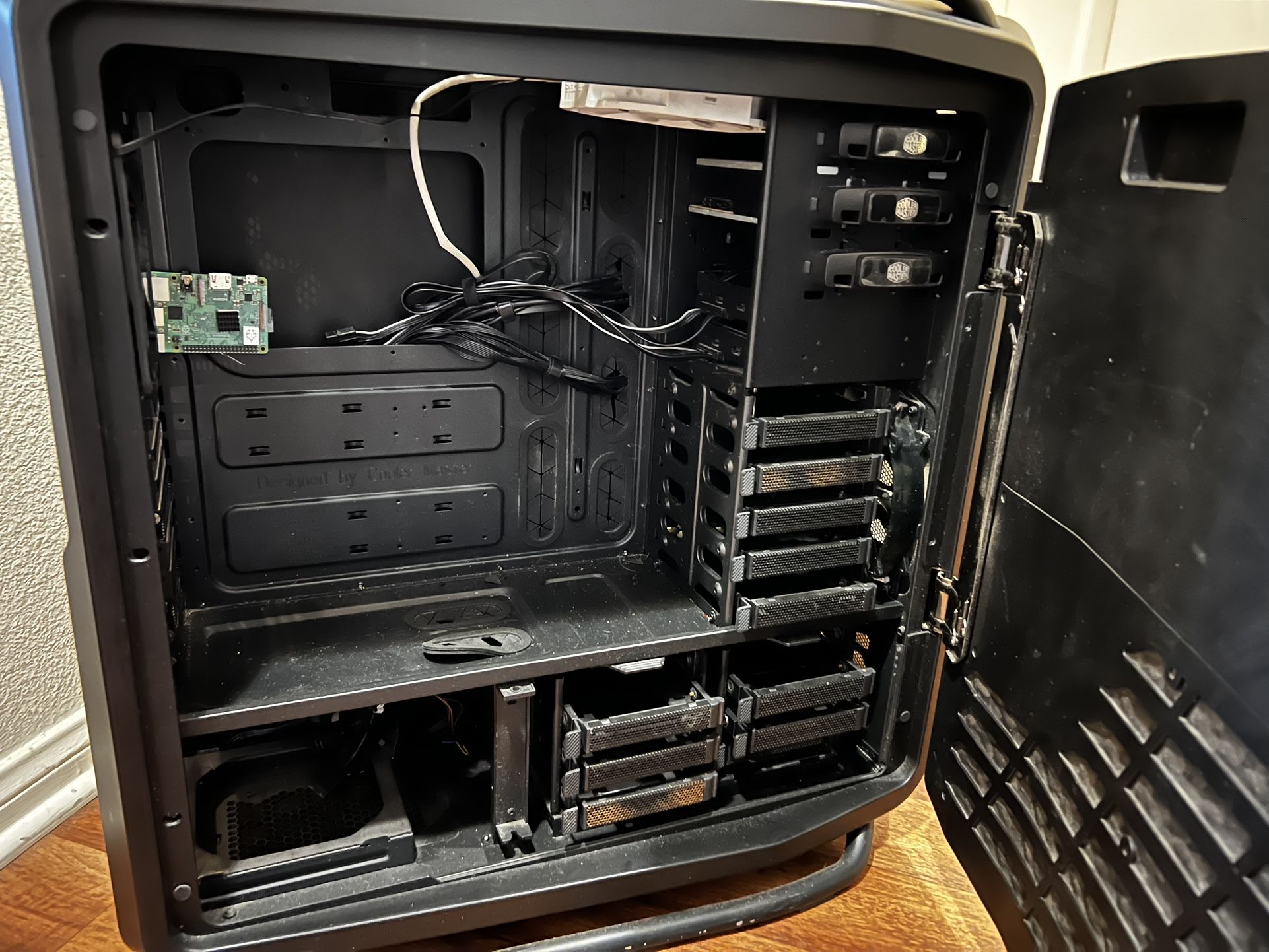 Cooler Master COSMOS II XL-ATX/E-ATX Full Tower PC Case