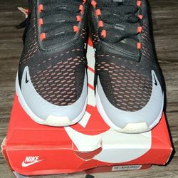 Nike Air Max 270 Shoes 