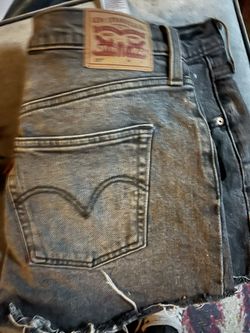 Women’s Levi Jeans And Shorts Size 29