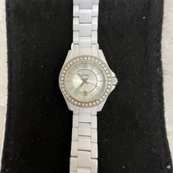 Women’s Fossil Watch With Faux Diamonds 