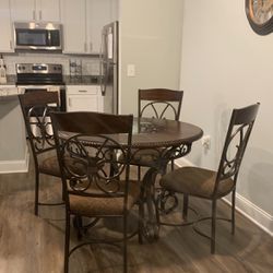 Glambrey Dining Table and 4 Chairs- Like New! 