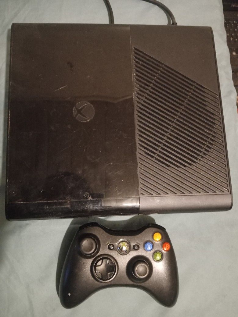 Xbox 360 E Console And Games 